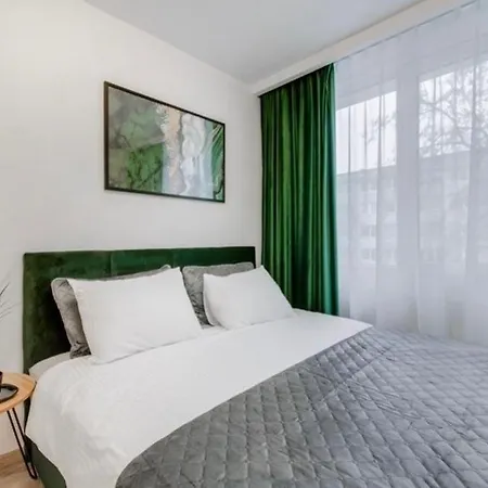 Green Apartment