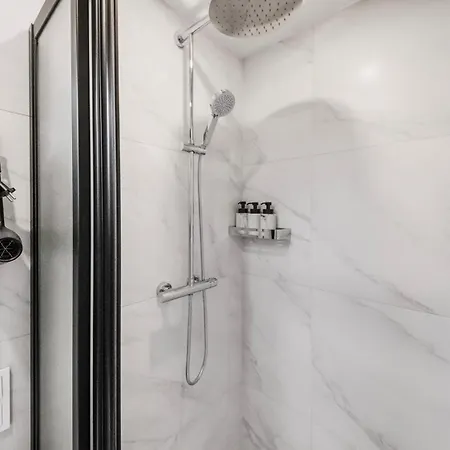 Lägenhet Green Apartment